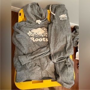 Roots hoodie and sweatpants worn twice